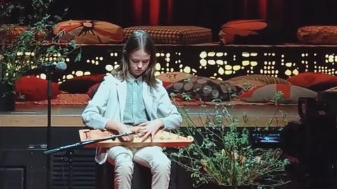 VIDEO ⟩ Noor pillimees teeb pärimusmaailmas mehetegusid