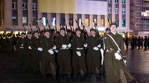 Vahipataljoni magalas juhtus üliõnneliku lõpuga relvaõnnetus