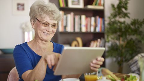 3 TOIDUREEGLIT ⟩ Teadlased soovitavad dementsust ennetada kõhu kaudu