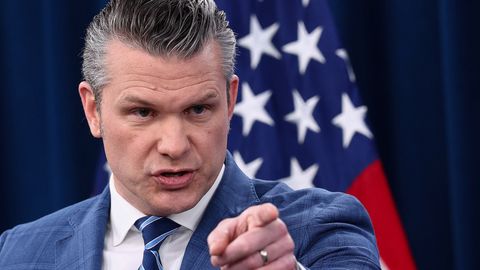 USA kongressis algatati kaitseministri tagandamismenetlus