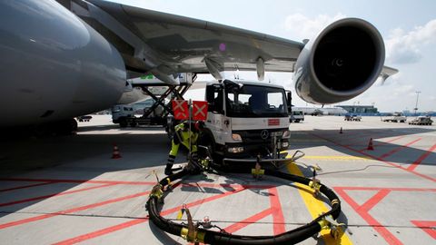 WSJ: Euroopal on jäänud lennukikütust loetud nädalateks