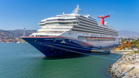 VIDEO ⟩ 14 tekiilapitsi järel kukkunud reisija võitis kohtus kruiisifirmalt 300 000 dollarit