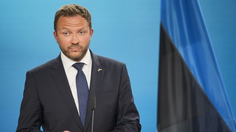 VAATA SIIT ⟩ Just see minister andis kolm aastat tagasi palgadirektiivile Eesti poolt õnnistuse