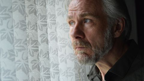 PÕNEVIK ⟩ Saabub postkaart. Sellel on sinu surmakuupäev