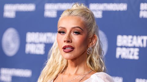 Kas see on tõesti tema? Christina Aguilera uus soeng tõi kaasa halastamatu kriitika
