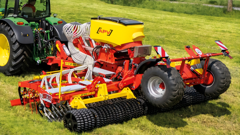 VIDEO ⟩ Uus äke teeb kuus tööd korraga