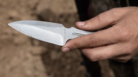 Kohus võttis lähedasi noaga pussitanud purjutaja kaheks kuuks vahi alla