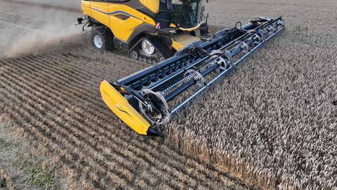 Maamess üllatab suurima kombaini, tulevikudrooni ja mitmete esmaesitlustega