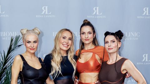 GLAMUURNE GALERII ⟩ Vaata, kes kohale tulid! Moelooja Riina Laanetu esitles uut kollektsiooni