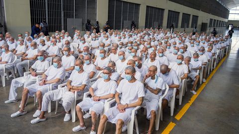 VIDEO ⟩ El Salvadoris algas ligi 500 jõuguliikme ühine kohtuprotsess