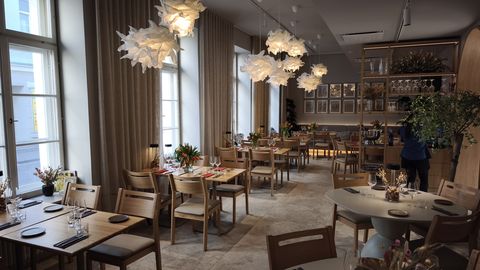 Õhtupoolik põleva või, austri ja trühvlivutiga