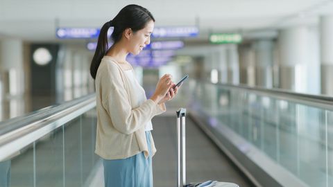 KAS TEED NII? ⟩ See harjumus lennujaamas tekitab reisijates raevu