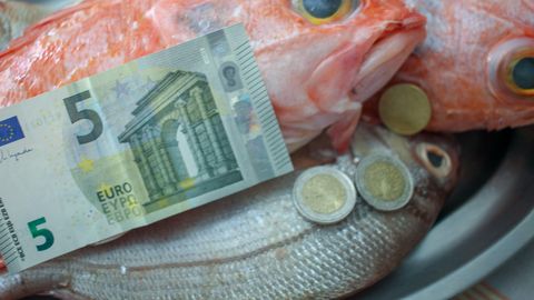 WSJ: Euroala tarbijad pingutavad Iraani sõja pärast püksirihma