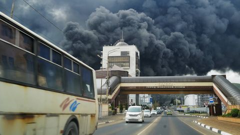 Droonirünnak naftatehasele tõi Tuapse elanikele kaela mürgise vihma
