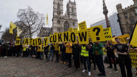 Epstein hoidis ahistamisohvreid segamatult Londoni korterites