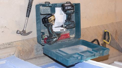 Internetis kaubelnud mehed said petta