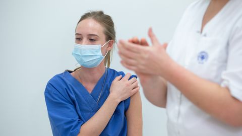 RIIGIKOHUS OTSUSTAS ⟩ Tallinna Kiirabil oli õigus vaktsineerimata töötajatega töösuhte lõpetada