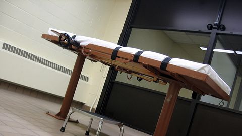 Trumpi administratsioon tahab hakata surmamõistuid taas laskekomando ette saatma