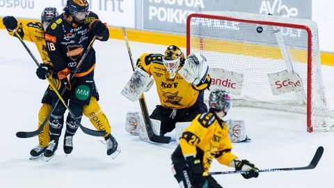 Robert Rooba koduklubi kaotas teise poolfinaalmängu järjest