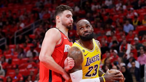 VIDEO ⟩ LeBron Jamesi pöörane esitus viis ajalugu tegeva Lakersi edasipääsu lävele