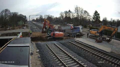 VIDEO ⟩ Vaata, kuidas kolme päevaga raudtee alla tunnelid paigaldati