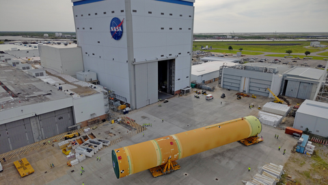 NASA alustas Kuule mineku raketi kokkupanekut – järgmisel aastal on juba start