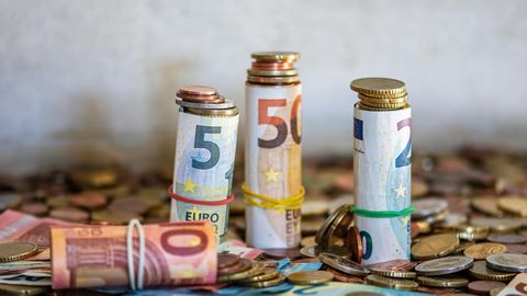 Vale lennuaeg tõi reisijale lisakulud, reisikorraldaja peab hüvitama üle 400 euro