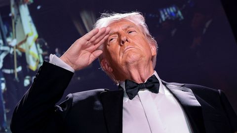 LAVASTUS VÕI PÄRIS RÜNNAK? ⟩ «See film küll auhinda ei saa!» Tulistamine Donald Trumpi galaõhtul pani interneti kihama