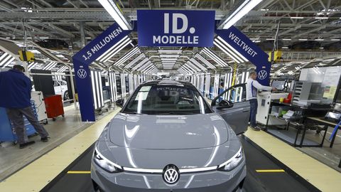 Keerulises seisus Volkswagen kärbib tootmist ja kaalub tehase müüki