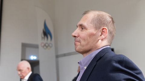 EOKs vallandub korraga mitu valimisrallit, sest täitevkomitee astub täies koosseisus tagasi