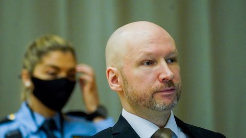 JUBA KOLMAS KORD ⟩ Norra terrorist Breivik vahetas ametlikult oma nime