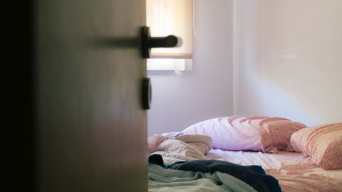 Miks peaks magamistoa uks öösiti alati kinni olema?