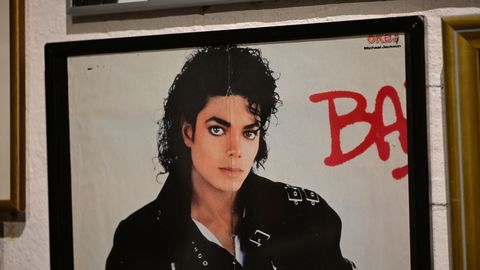 ÜLLATAV ⟩ Mis on saanud Michael Jacksoni «esimesest lapsest?»