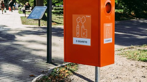 Tallinn paigaldab üle linna e-sigaretijäätmete kogumismahutid