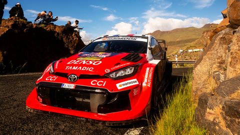 PARC FERMÉ ⟩ Kanaaride näitel: kas WRC vajab igavat rallit «ringrajal»?