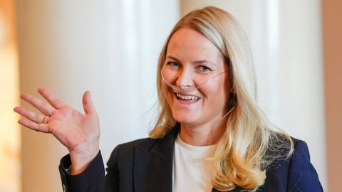 PR-trikk või karm tegelikkus? Norra kroonprintsessi hapnikuvoolik tekitab vastakaid arvamusi