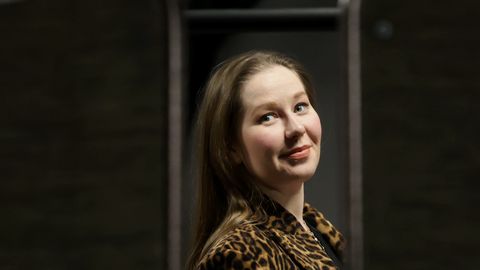 MARTIN EHALA ⟩ Feministide «suhe» – kolm kuud katkestatud eelmänge