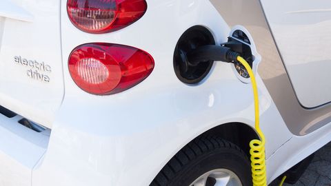 Elekter jätkab täna kalli ja kõikuvana