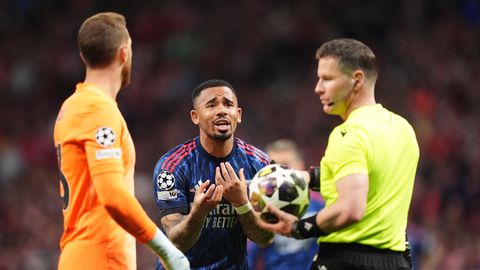 Arsenal oli pärast viiki Atleticoga kohtuniku peale maruvihane: nii ei tohi juhtuda