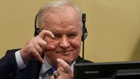 Sõjakurjategija Mladići seisund on advokaatide sõnul eluohtlik