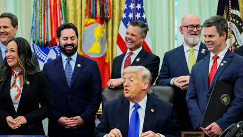 Trump sõidab väitega Iraani relvarahust volitusi nõudvast Kongressist üle