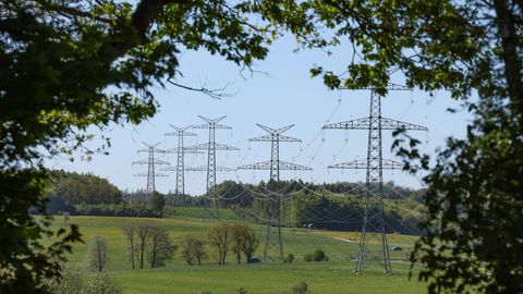 Elekter alustab nädalat terava tõusuga