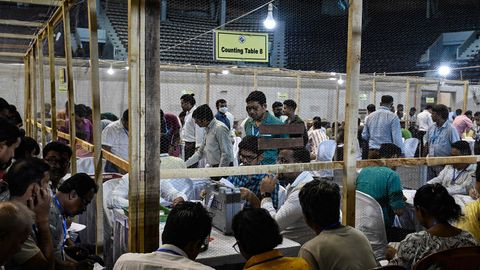 India peaminister seisab osariikide valimiste häältelugemisel tähtsa proovikivi ees