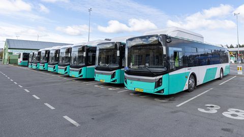 Tallinnas hakkab sõitma 30 uut surugaasibussi