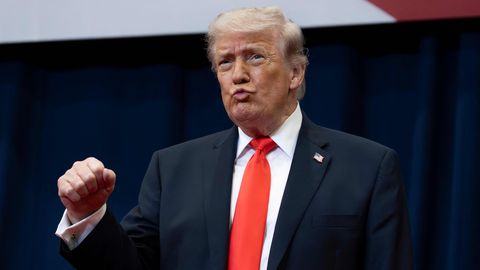NAGU KATKINE PLAAT ⟩ Trump ütleb videos ühte sõna 7200 korda