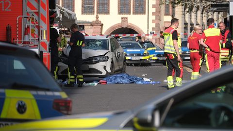 Leipzigis kihutas auto jalakäijate tänavale, vähemalt kaks inimest hukkus