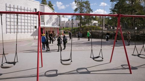 Soome haridusminister tahab laste suvevaheaja märgatavalt hilisemaks lükata