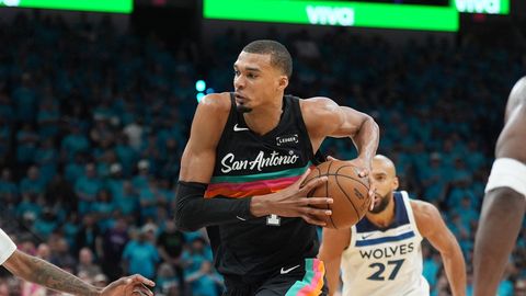 VIDEO ⟩ Wembanyama tegi NBA play-off’ide rekordi, kuid Spursi see kaotusest ei päästnud