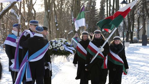 KESKPÄEVATUND ⟩ Riigiaparaadis istuvad sibulad, kes ei tunnista Eesti Vabariigi põhiseadust