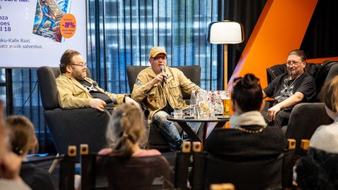 GALERII ⟩ Apollo Plazas esitleti humoorikat raamatut «Chuck Norris ei sure iial!»